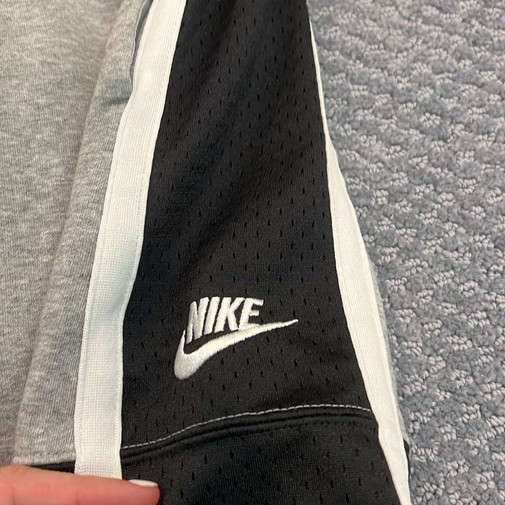 Nike Gray and Black Athletic Shorts with Elastic Waistband - Picture 3 of 4